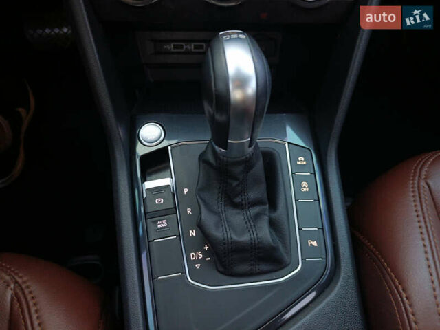 Синий Фольксваген Тигуан, объемом двигателя 1.98 л и пробегом 93 тыс. км за 27000 $, фото 42 на Automoto.ua