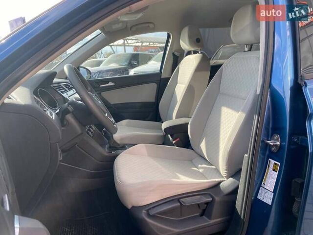 Синій Фольксваген Тігуан, об'ємом двигуна 2 л та пробігом 142 тис. км за 15300 $, фото 18 на Automoto.ua
