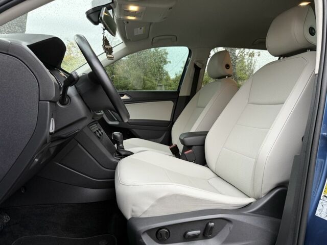 Синій Фольксваген Тігуан, об'ємом двигуна 2 л та пробігом 103 тис. км за 18999 $, фото 12 на Automoto.ua