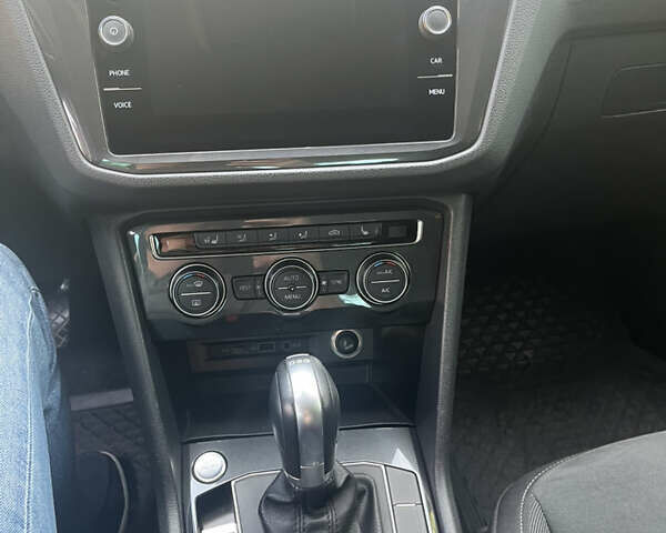 Синій Фольксваген Тігуан, об'ємом двигуна 1.97 л та пробігом 108 тис. км за 29500 $, фото 8 на Automoto.ua