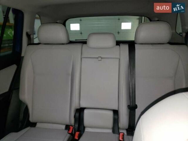 Синий Фольксваген Тигуан, объемом двигателя 1.98 л и пробегом 125 тыс. км за 4000 $, фото 9 на Automoto.ua