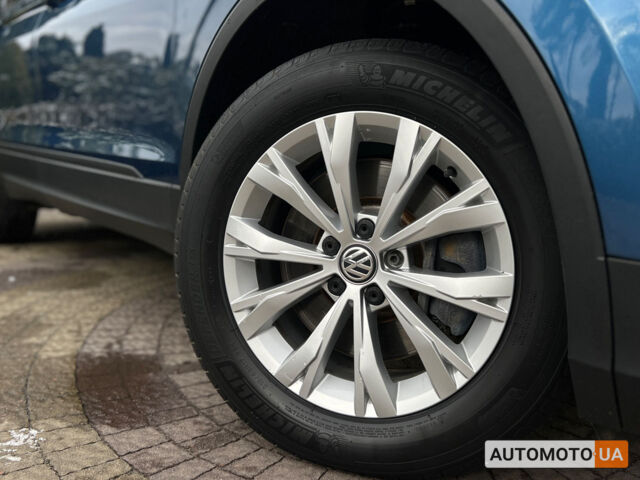 Синій Фольксваген Тігуан, об'ємом двигуна 2 л та пробігом 190 тис. км за 16900 $, фото 22 на Automoto.ua