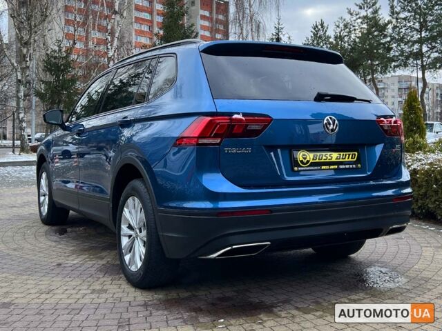 Синій Фольксваген Тігуан, об'ємом двигуна 2 л та пробігом 190 тис. км за 16900 $, фото 4 на Automoto.ua