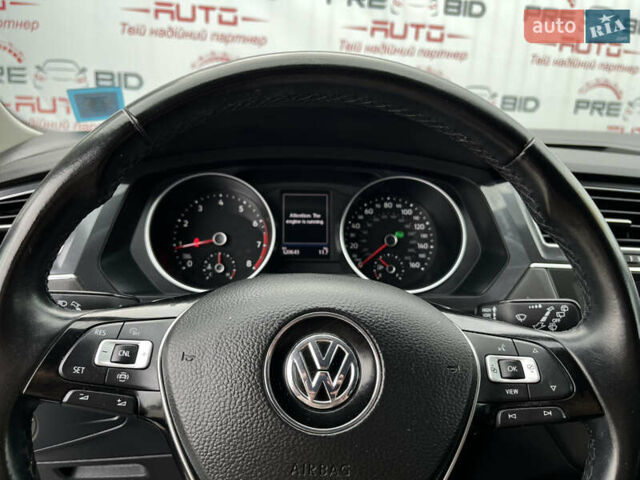 Синій Фольксваген Тігуан, об'ємом двигуна 2 л та пробігом 120 тис. км за 18500 $, фото 23 на Automoto.ua
