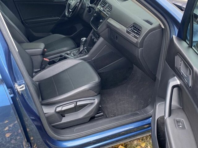 Синий Фольксваген Тигуан, объемом двигателя 2 л и пробегом 160 тыс. км за 15900 $, фото 16 на Automoto.ua