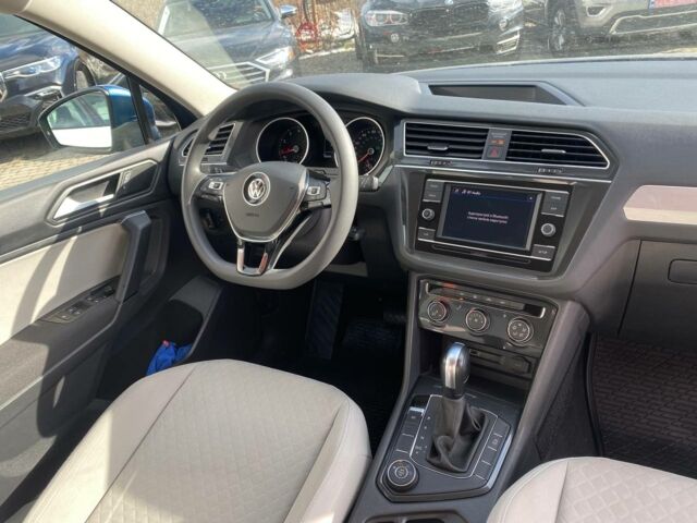 Синий Фольксваген Тигуан, объемом двигателя 2 л и пробегом 142 тыс. км за 16900 $, фото 9 на Automoto.ua