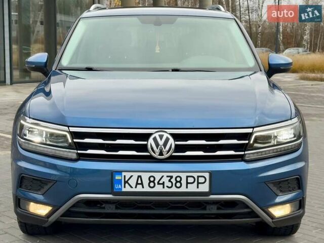 Синій Фольксваген Тігуан, об'ємом двигуна 2 л та пробігом 108 тис. км за 21700 $, фото 59 на Automoto.ua