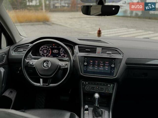 Синій Фольксваген Тігуан, об'ємом двигуна 2 л та пробігом 108 тис. км за 21700 $, фото 49 на Automoto.ua