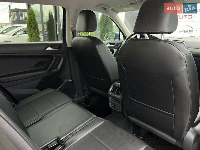 Синій Фольксваген Тігуан, об'ємом двигуна 2 л та пробігом 120 тис. км за 18500 $, фото 26 на Automoto.ua