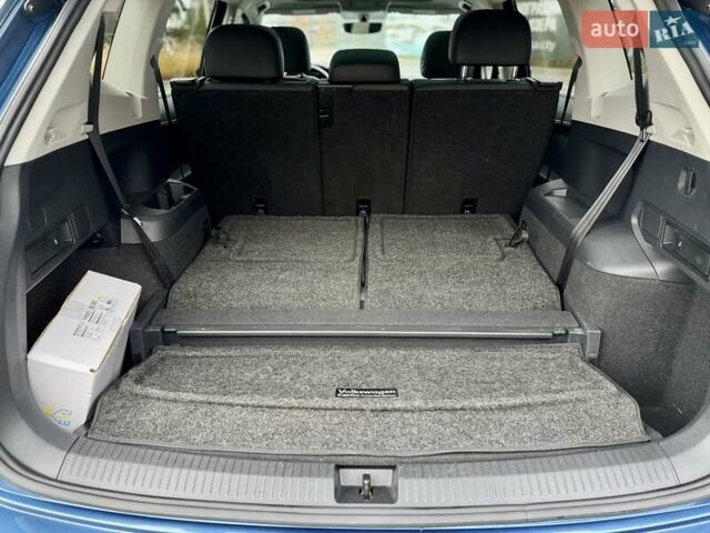 Синій Фольксваген Тігуан, об'ємом двигуна 2 л та пробігом 108 тис. км за 21700 $, фото 27 на Automoto.ua