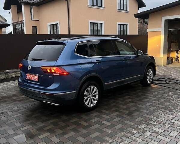 Синій Фольксваген Тігуан, об'ємом двигуна 2 л та пробігом 193 тис. км за 14700 $, фото 3 на Automoto.ua