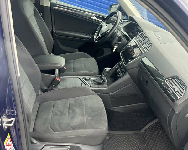 Синій Фольксваген Тігуан, об'ємом двигуна 1.98 л та пробігом 124 тис. км за 26372 $, фото 10 на Automoto.ua