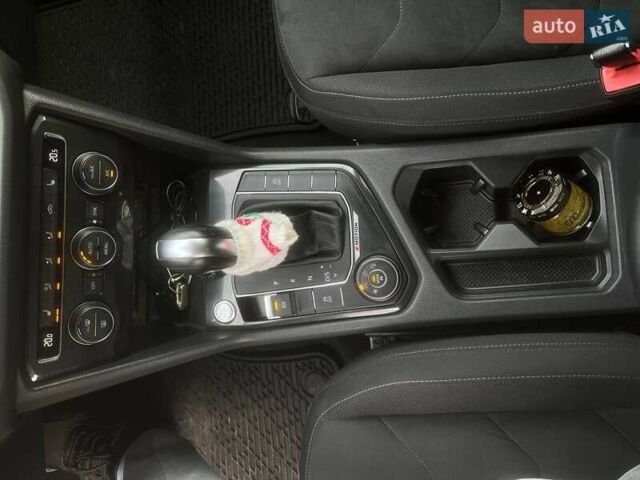 Синій Фольксваген Тігуан, об'ємом двигуна 1.98 л та пробігом 76 тис. км за 19500 $, фото 18 на Automoto.ua