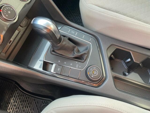 Синий Фольксваген Тигуан, объемом двигателя 2 л и пробегом 142 тыс. км за 16900 $, фото 17 на Automoto.ua