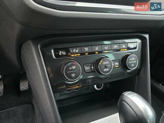 Синий Фольксваген Тигуан, объемом двигателя 2 л и пробегом 81 тыс. км за 27800 $, фото 28 на Automoto.ua