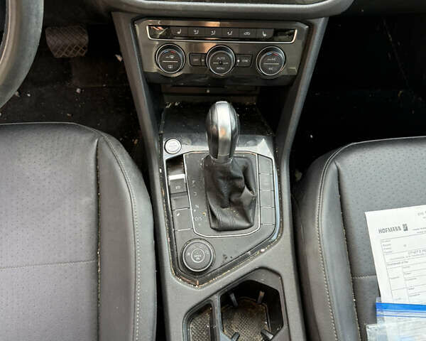 Синий Фольксваген Тигуан, объемом двигателя 2 л и пробегом 128 тыс. км за 18500 $, фото 9 на Automoto.ua