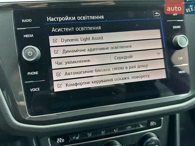 Синий Фольксваген Тигуан, объемом двигателя 2 л и пробегом 81 тыс. км за 27800 $, фото 65 на Automoto.ua