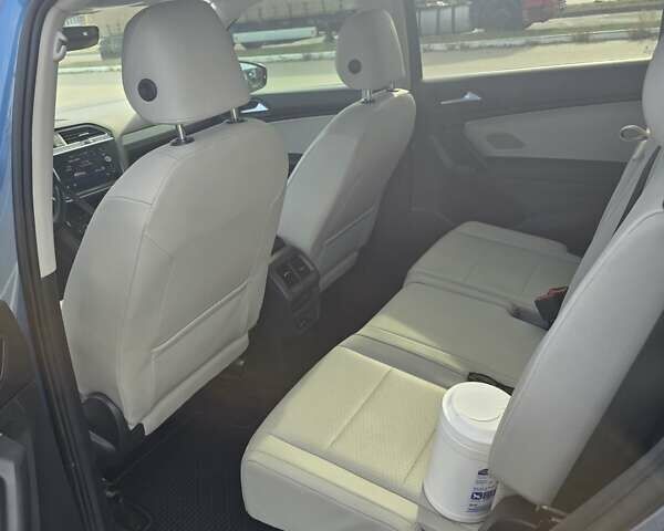 Синий Фольксваген Тигуан, объемом двигателя 1.98 л и пробегом 106 тыс. км за 18500 $, фото 2 на Automoto.ua