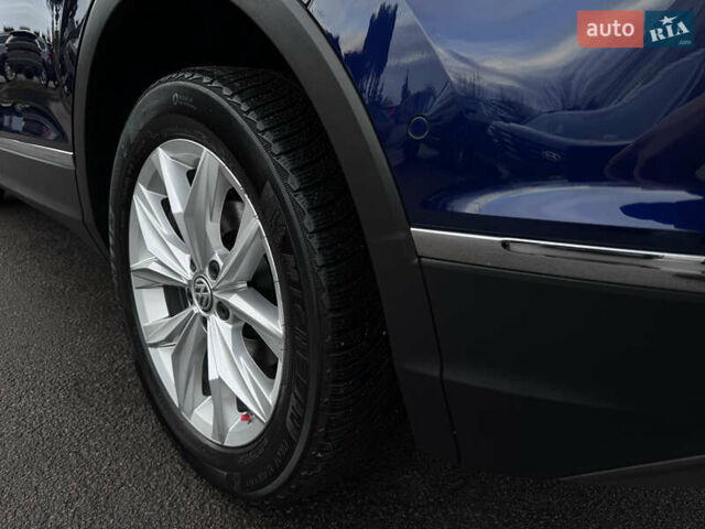 Синий Фольксваген Тигуан, объемом двигателя 1.98 л и пробегом 166 тыс. км за 26950 $, фото 24 на Automoto.ua