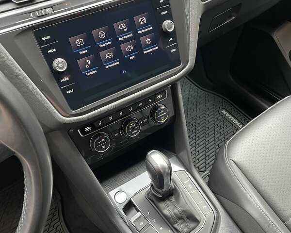 Синий Фольксваген Тигуан, объемом двигателя 1.98 л и пробегом 99 тыс. км за 20499 $, фото 8 на Automoto.ua