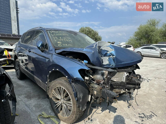 Синій Фольксваген Тігуан, об'ємом двигуна 1.98 л та пробігом 70 тис. км за 10100 $, фото 5 на Automoto.ua