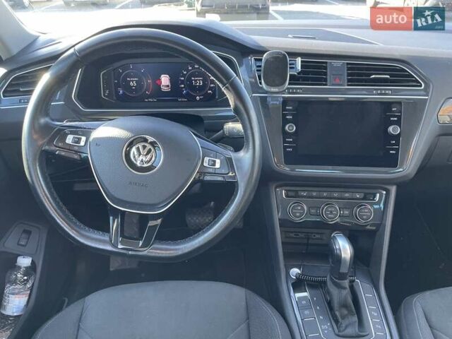 Синій Фольксваген Тігуан, об'ємом двигуна 1.97 л та пробігом 166 тис. км за 27000 $, фото 4 на Automoto.ua