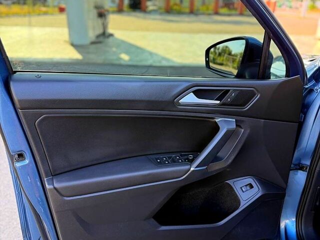 Синий Фольксваген Тигуан, объемом двигателя 2 л и пробегом 53 тыс. км за 18000 $, фото 12 на Automoto.ua