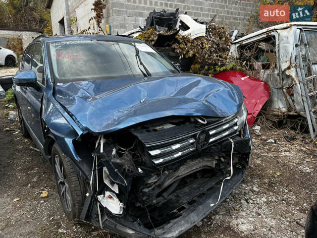 Синий Фольксваген Тигуан, объемом двигателя 2 л и пробегом 109 тыс. км за 11100 $, фото 15 на Automoto.ua