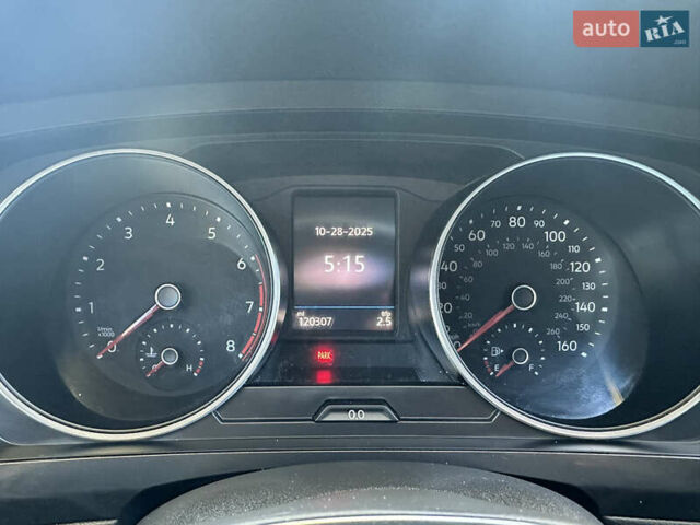 Синій Фольксваген Тігуан, об'ємом двигуна 2 л та пробігом 192 тис. км за 16999 $, фото 47 на Automoto.ua