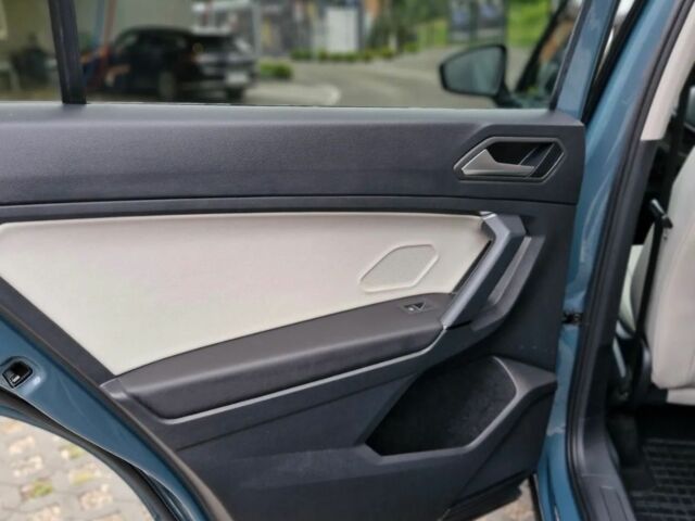 Синій Фольксваген Тігуан, об'ємом двигуна 2 л та пробігом 126 тис. км за 11200 $, фото 9 на Automoto.ua