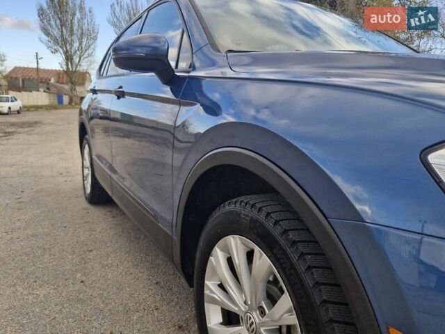 Синий Фольксваген Тигуан, объемом двигателя 2 л и пробегом 174 тыс. км за 16500 $, фото 6 на Automoto.ua