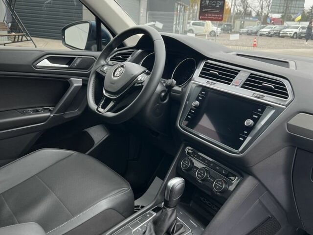 Синий Фольксваген Тигуан, объемом двигателя 2 л и пробегом 69 тыс. км за 17500 $, фото 15 на Automoto.ua