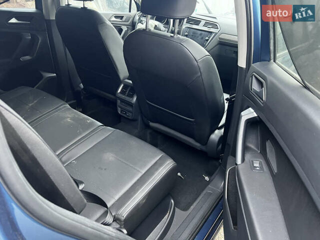 Синий Фольксваген Тигуан, объемом двигателя 2 л и пробегом 109 тыс. км за 11100 $, фото 11 на Automoto.ua