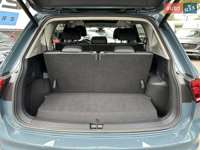 Синій Фольксваген Тігуан, об'ємом двигуна 2 л та пробігом 35 тис. км за 25500 $, фото 33 на Automoto.ua