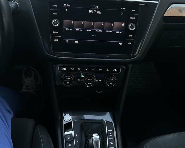 Синій Фольксваген Тігуан, об'ємом двигуна 1.98 л та пробігом 82 тис. км за 30000 $, фото 9 на Automoto.ua