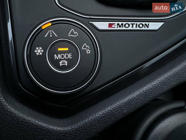 Синий Фольксваген Тигуан, объемом двигателя 1.98 л и пробегом 166 тыс. км за 26950 $, фото 60 на Automoto.ua