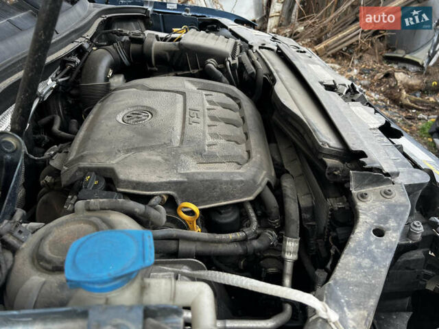 Синий Фольксваген Тигуан, объемом двигателя 2 л и пробегом 109 тыс. км за 11100 $, фото 4 на Automoto.ua