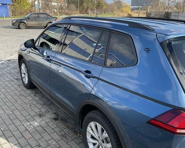 Синий Фольксваген Тигуан, объемом двигателя 2 л и пробегом 109 тыс. км за 18000 $, фото 19 на Automoto.ua