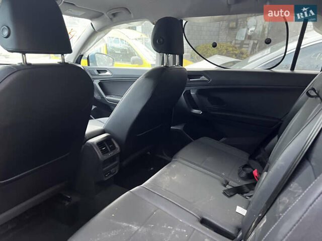 Синий Фольксваген Тигуан, объемом двигателя 2 л и пробегом 109 тыс. км за 11100 $, фото 16 на Automoto.ua