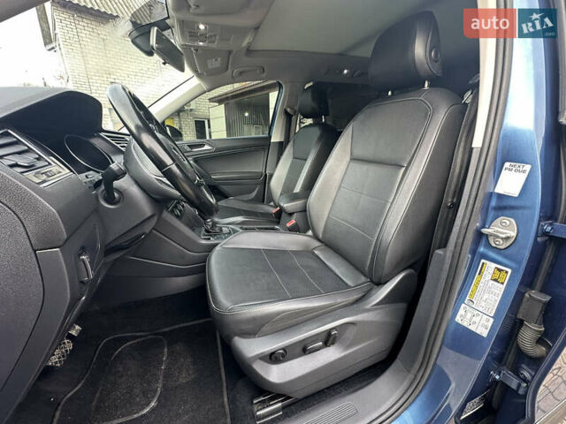 Синій Фольксваген Тігуан, об'ємом двигуна 2 л та пробігом 192 тис. км за 16999 $, фото 25 на Automoto.ua