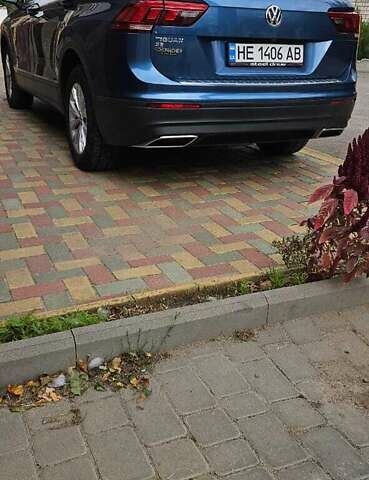 Синий Фольксваген Тигуан, объемом двигателя 2 л и пробегом 153 тыс. км за 19350 $, фото 2 на Automoto.ua