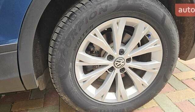 Синий Фольксваген Тигуан, объемом двигателя 2 л и пробегом 153 тыс. км за 19350 $, фото 9 на Automoto.ua