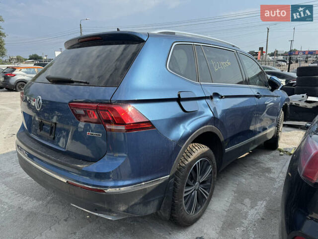 Синій Фольксваген Тігуан, об'ємом двигуна 1.98 л та пробігом 70 тис. км за 10100 $, фото 2 на Automoto.ua