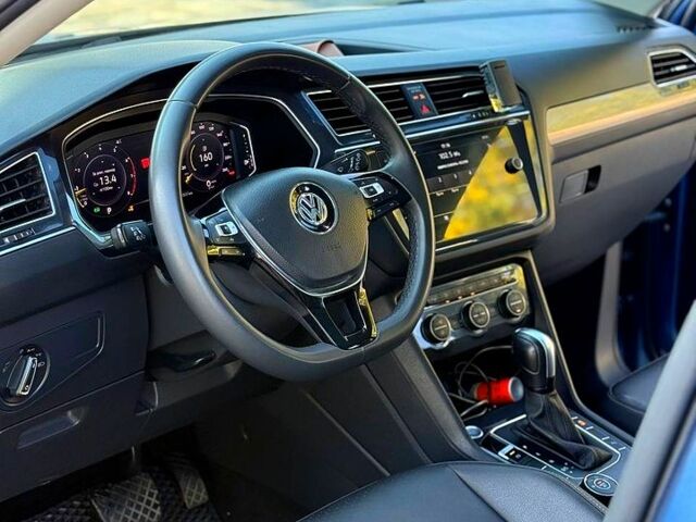 Синий Фольксваген Тигуан, объемом двигателя 2 л и пробегом 53 тыс. км за 18000 $, фото 10 на Automoto.ua