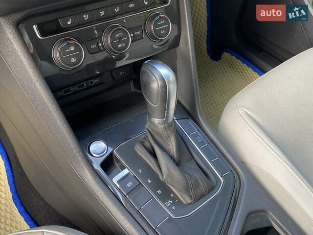 Синій Фольксваген Тігуан, об'ємом двигуна 1.98 л та пробігом 63 тис. км за 23299 $, фото 11 на Automoto.ua