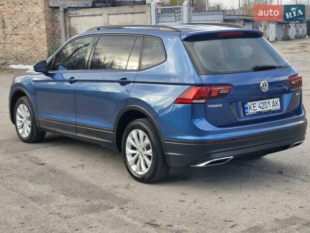 Синий Фольксваген Тигуан, объемом двигателя 2 л и пробегом 174 тыс. км за 16500 $, фото 3 на Automoto.ua