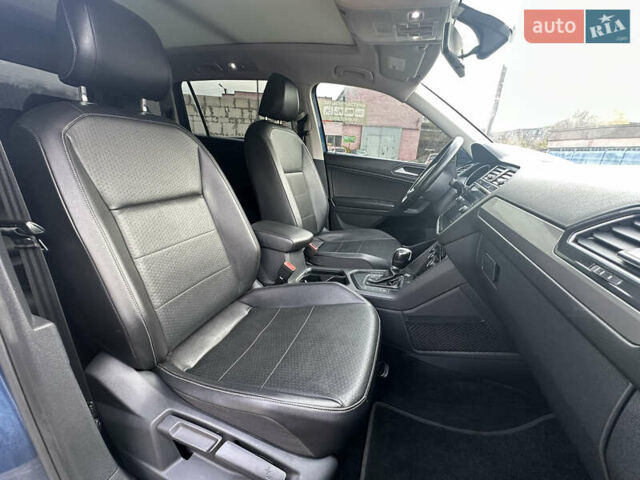 Синій Фольксваген Тігуан, об'ємом двигуна 2 л та пробігом 192 тис. км за 16999 $, фото 36 на Automoto.ua