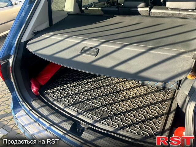 Синий Фольксваген Тигуан, объемом двигателя 2 л и пробегом 150 тыс. км за 25000 $, фото 8 на Automoto.ua