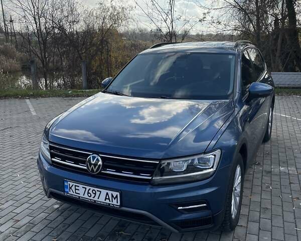Синий Фольксваген Тигуан, объемом двигателя 2 л и пробегом 109 тыс. км за 18000 $, фото 4 на Automoto.ua