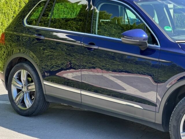 Синій Фольксваген Тігуан, об'ємом двигуна 2 л та пробігом 165 тис. км за 23500 $, фото 5 на Automoto.ua